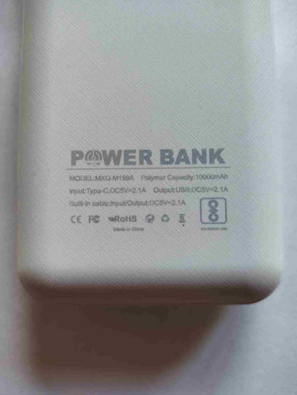 УНИВЕРСАЛНА ВЪНШНА БАТЕРИЯ С УЛТРА ГОЛЯМ КАПАЦИТЕТ 20 000 MAH / VB031 /